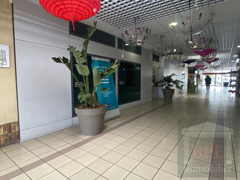 Local commercial - 135 m²