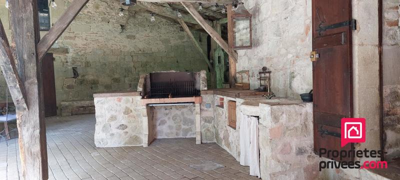 Moulin - 400 m² - 8 pièces