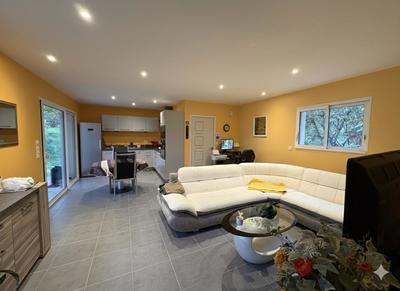 Maison - 157 m² - 6 pièces