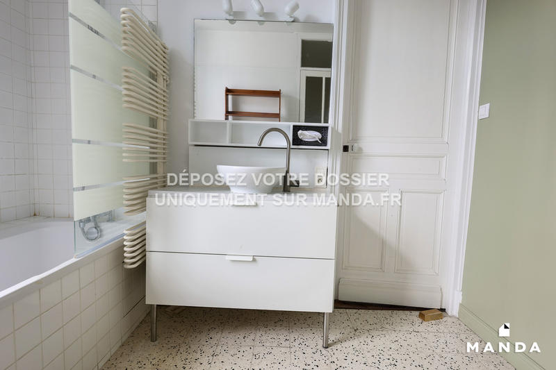 Appartement - 75 m² - 2 pièces