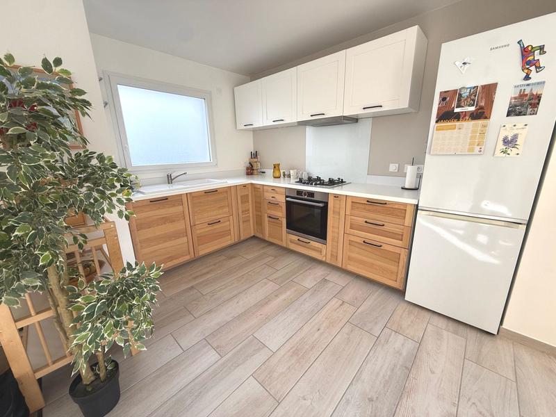 Maison contemporaine - 121 m² - 6 pièces