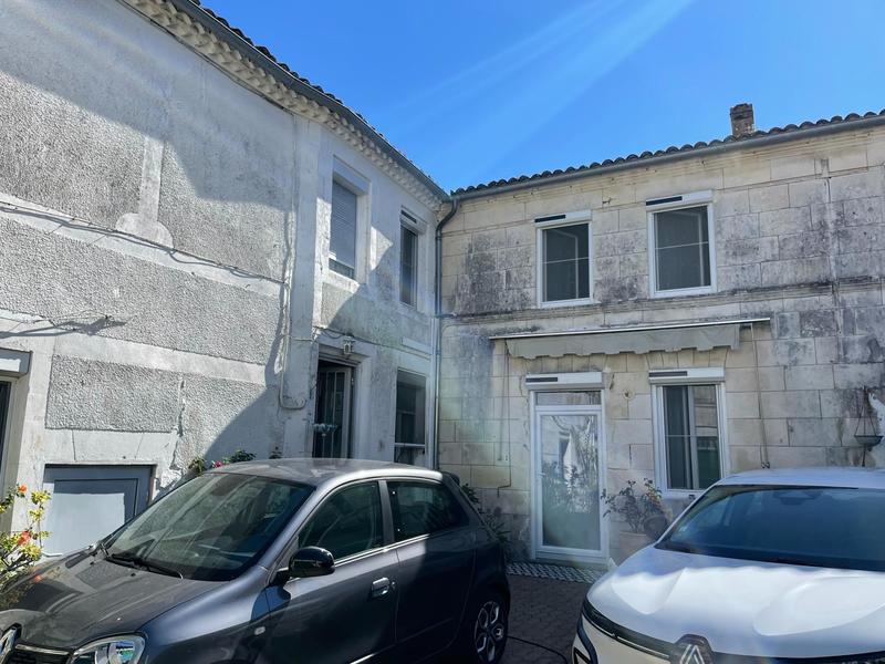 Maison - 321 m² - 9 pièces