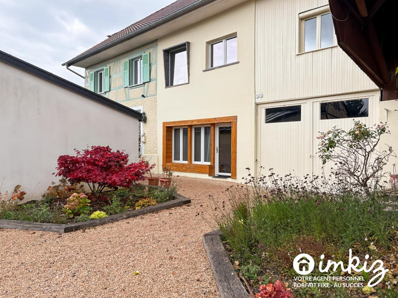 Maison - 290 m² - 10 pièces