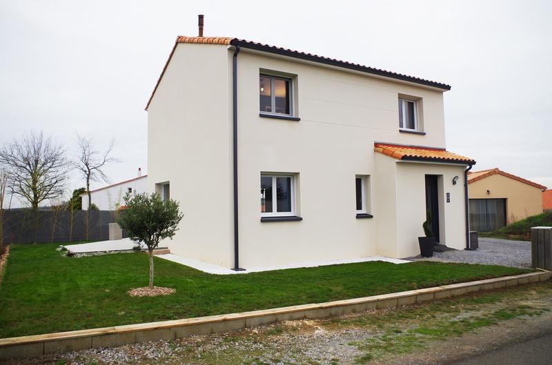 Maison - 84 m² - 4 pièces