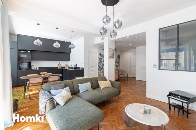 Appartement - 80 m² - 3 pièces