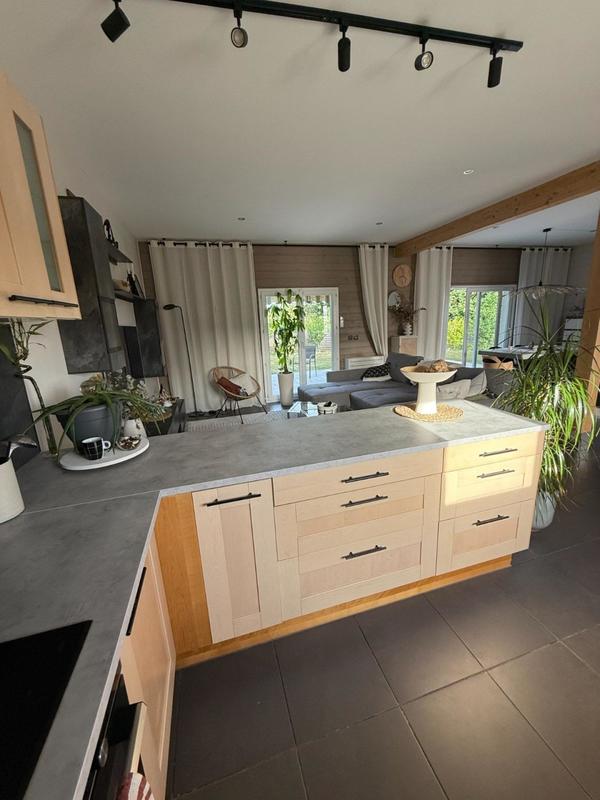 Maison - 104 m² - 4 pièces