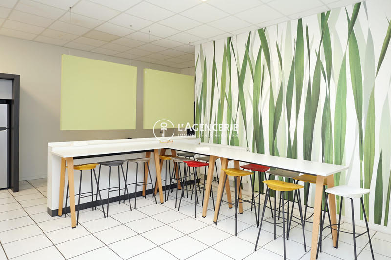 Bureau - 270 m²