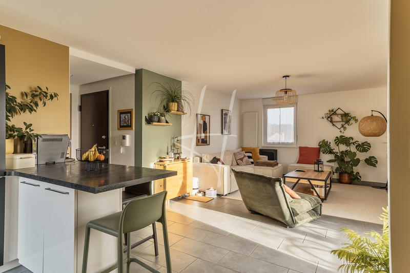 Appartement - 84 m² - 5 pièces