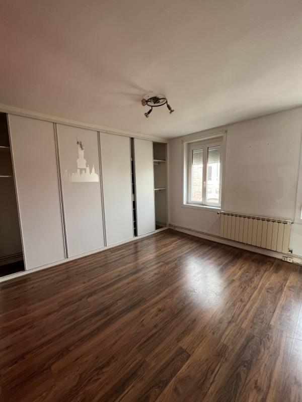 Maison de ville - 90 m² - 4 pièces
