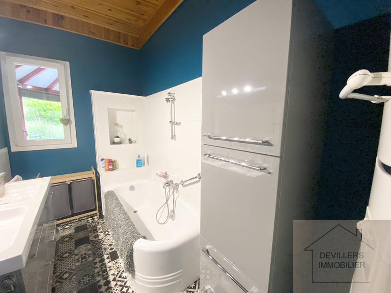 Maison - 220 m² - 5 pièces