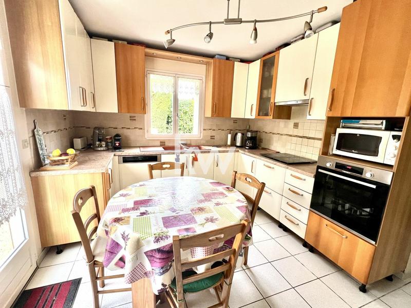 Maison - 135 m² - 6 pièces