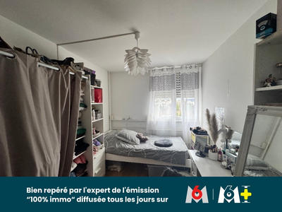 Appartement - 90 m² - 4 pièces