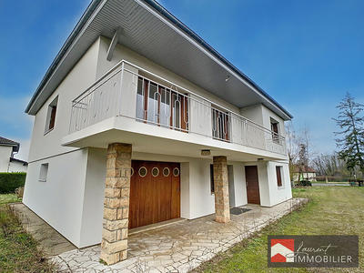 Maison - 141 m² - 6 pièces