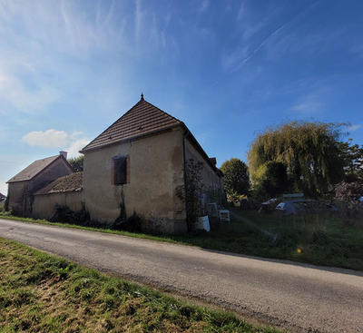 Maison - 150 m² - 2 pièces