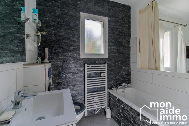 Maison - 105 m² - 4 pièces