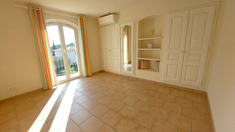 Villa - 210 m² - 6 pièces