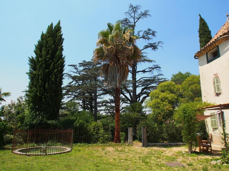 Manoir - 750 m² - 40 pièces