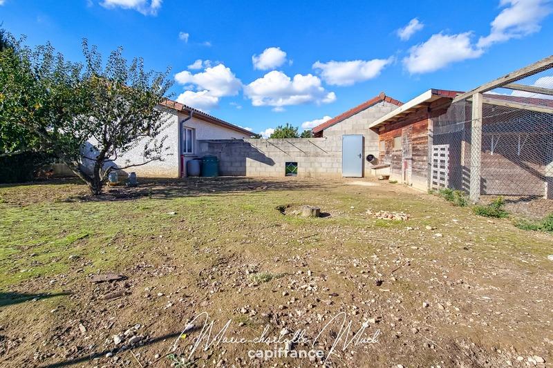 Maison - 220 m² - 6 pièces