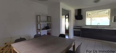 Villa - 90 m² - 4 pièces