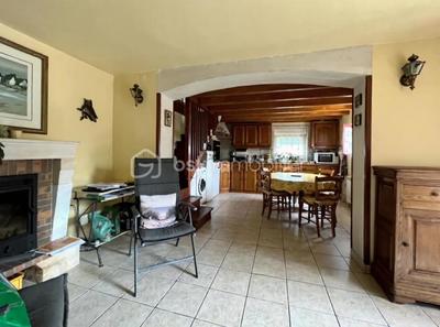 Maison - 81 m² - 5 pièces