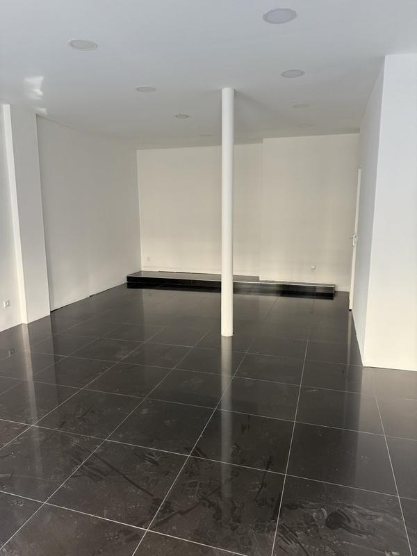 Magasins - 40 m² - 1 pièce