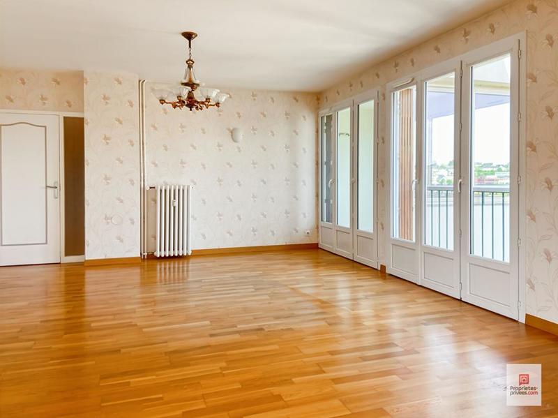 Appartement - 85 m² - 5 pièces