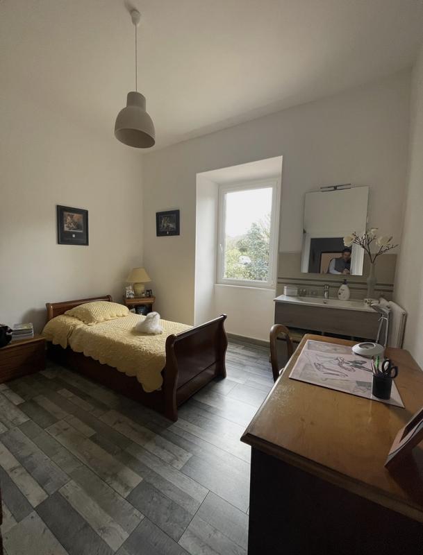 Maison - 180 m² - 6 pièces