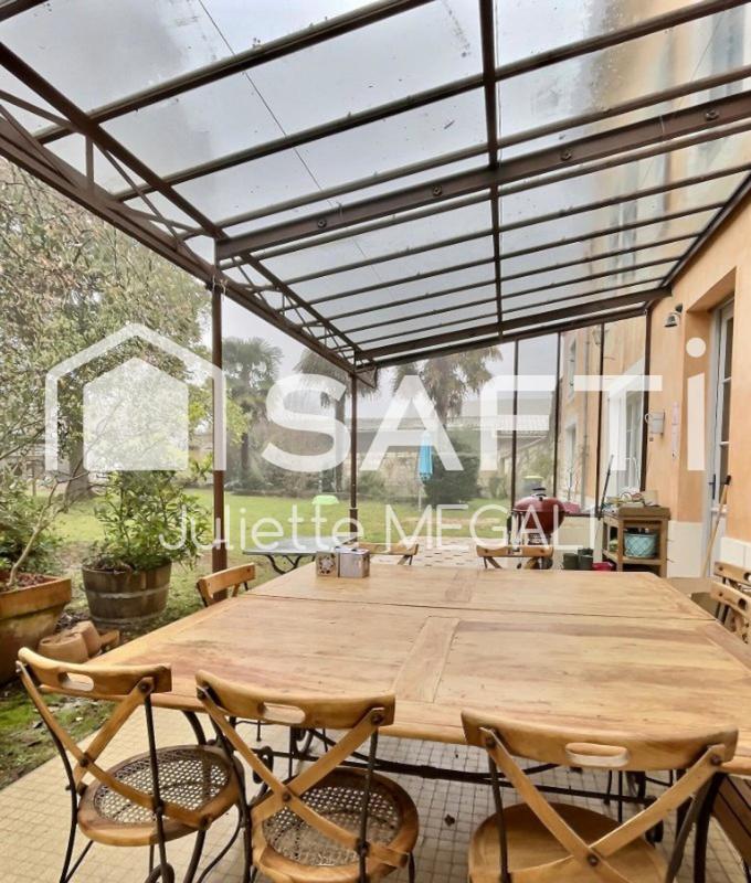 Maison de maîtres - 321 m² - 9 pièces