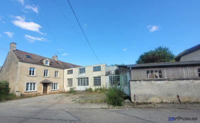 Maison ancienne - 126 m² - 8 pièces