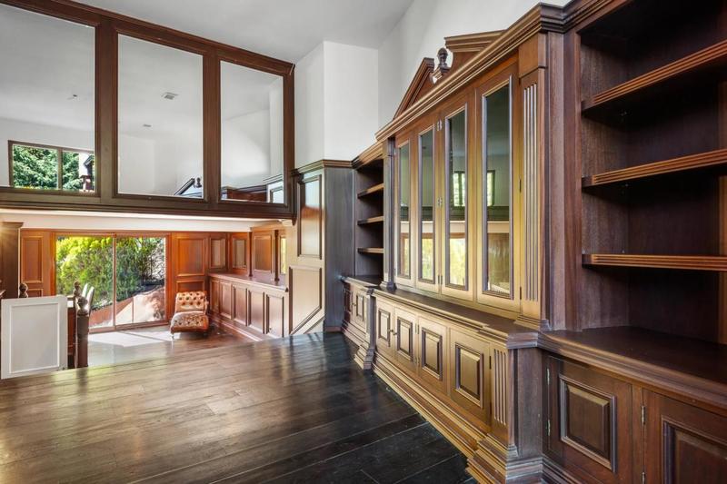 Villa - 596 m² - 13 pièces