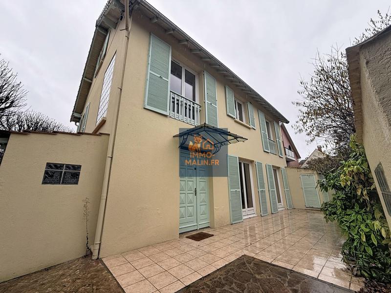 Appartement - 178 m² - 9 pièces