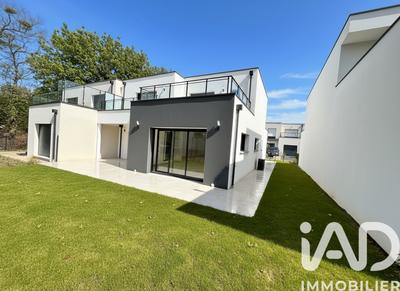 Maison - 150 m² - 6 pièces