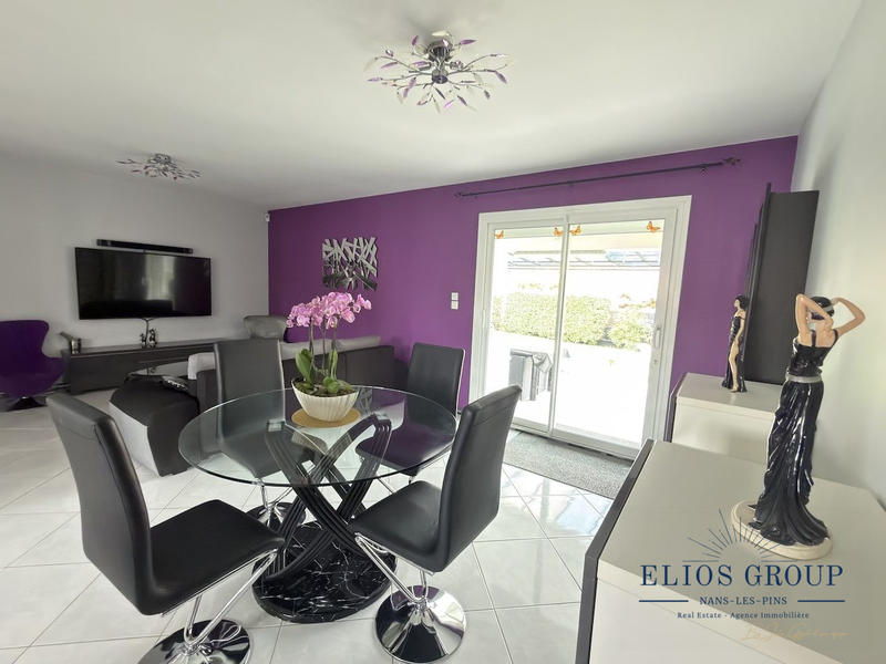 Maison - 100 m² - 5 pièces