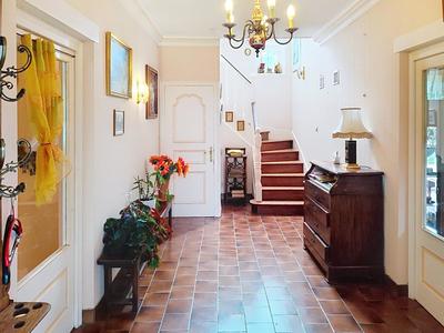 Maison - 196 m² - 7 pièces