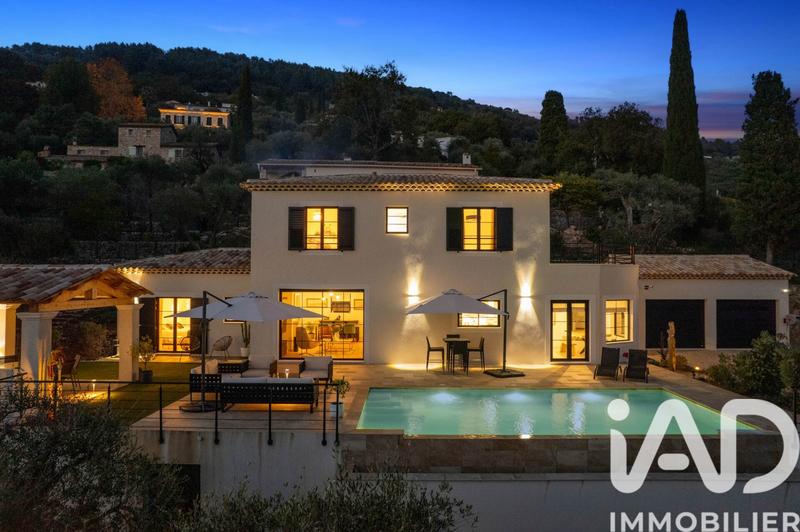 Maison de maîtres - 160 m² - 6 pièces