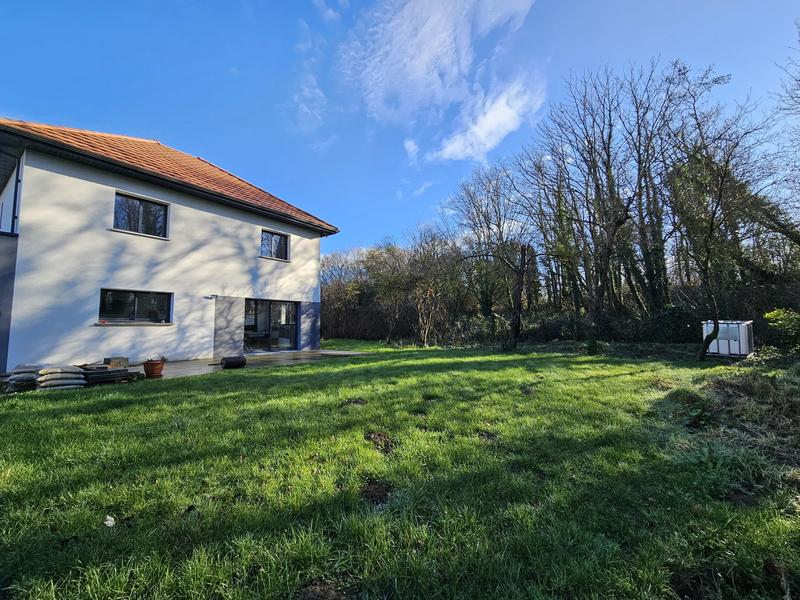 Maison - 122 m² - 5 pièces