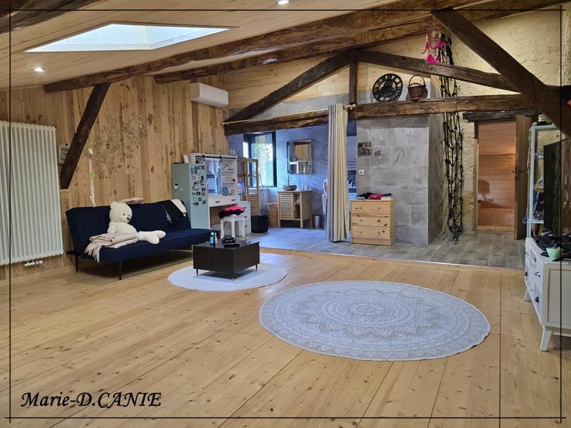 Propriété - 430 m² - 12 pièces