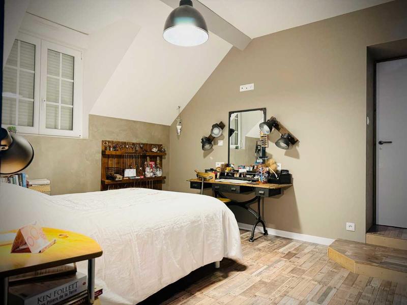 Maison - 215 m² - 6 pièces