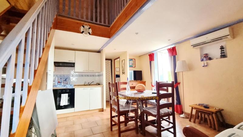 Demeure - 330 m² - 16 pièces