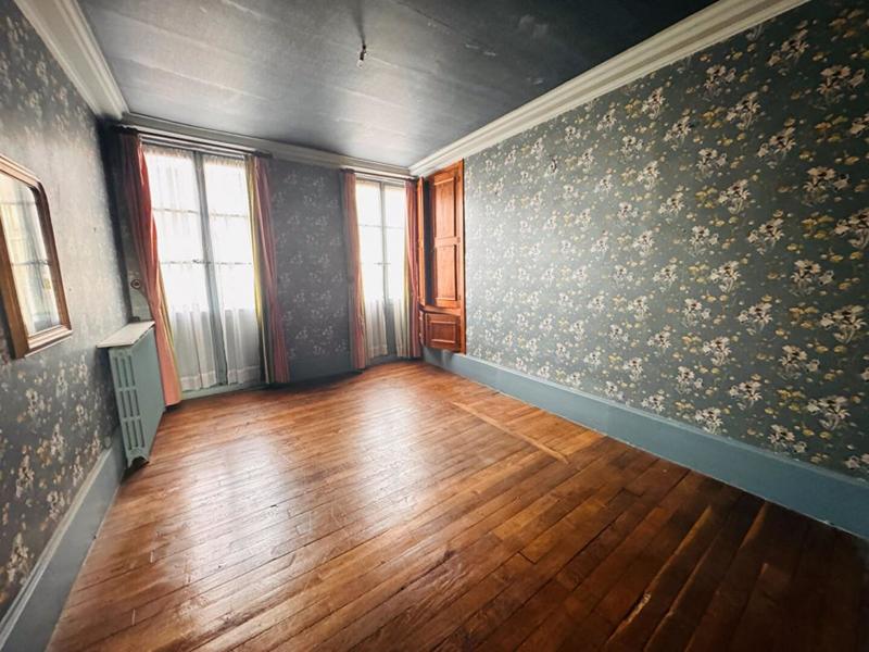 Maison - 191 m² - 10 pièces