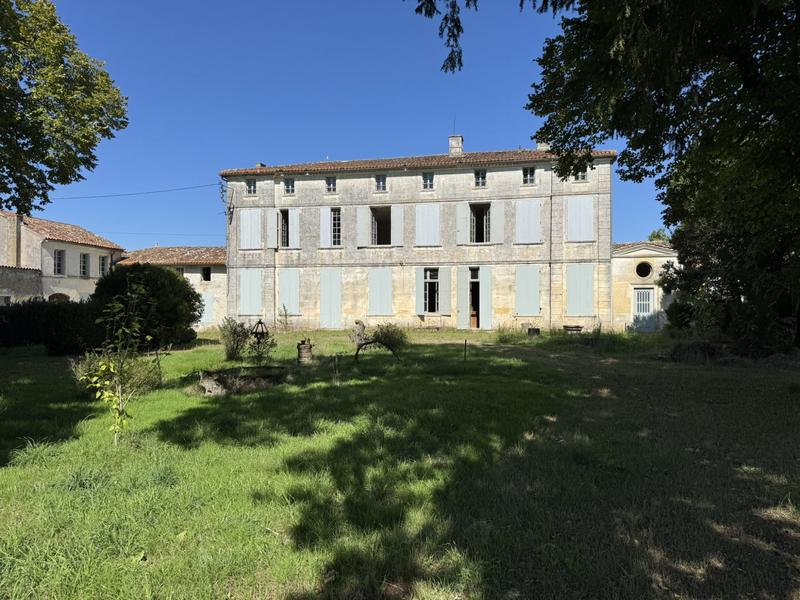 Manoir - 400 m² - 14 pièces