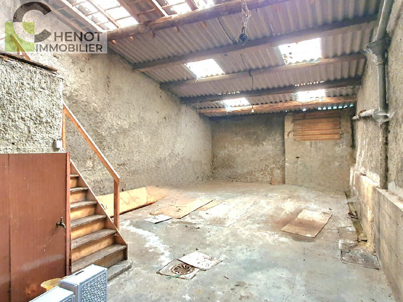 Propriété - 130 m² - 5 pièces