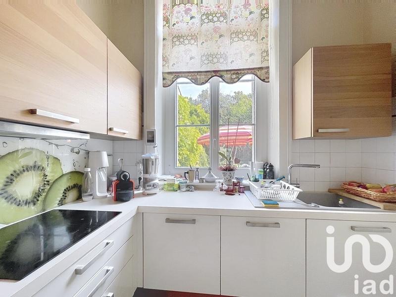 Maison - 312 m² - 9 pièces