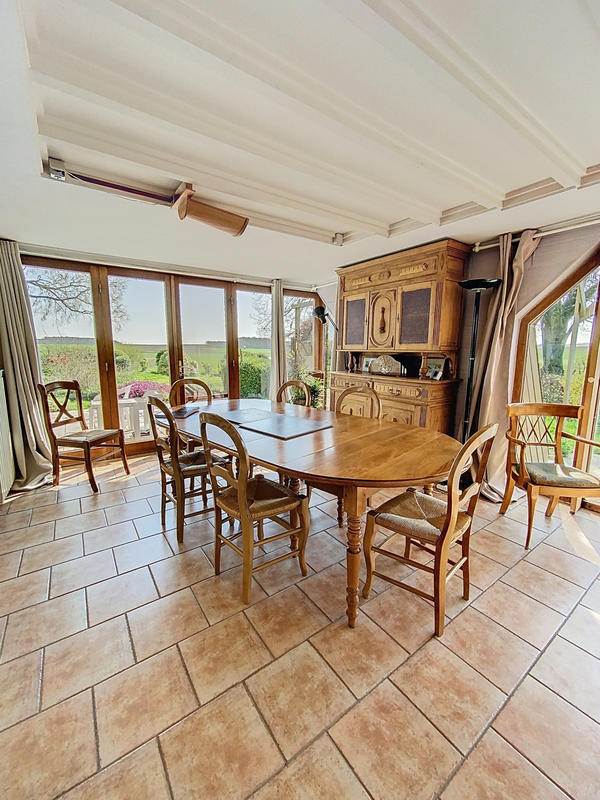 Maison - 177 m² - 7 pièces