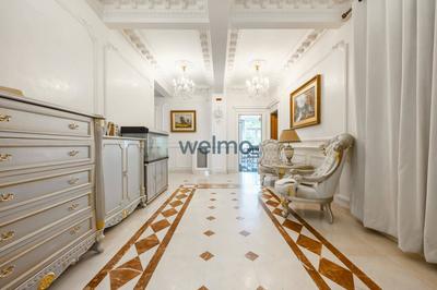 Appartement - 210 m² - 7 pièces