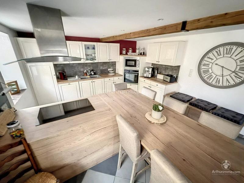 Maison - 122 m² - 4 pièces