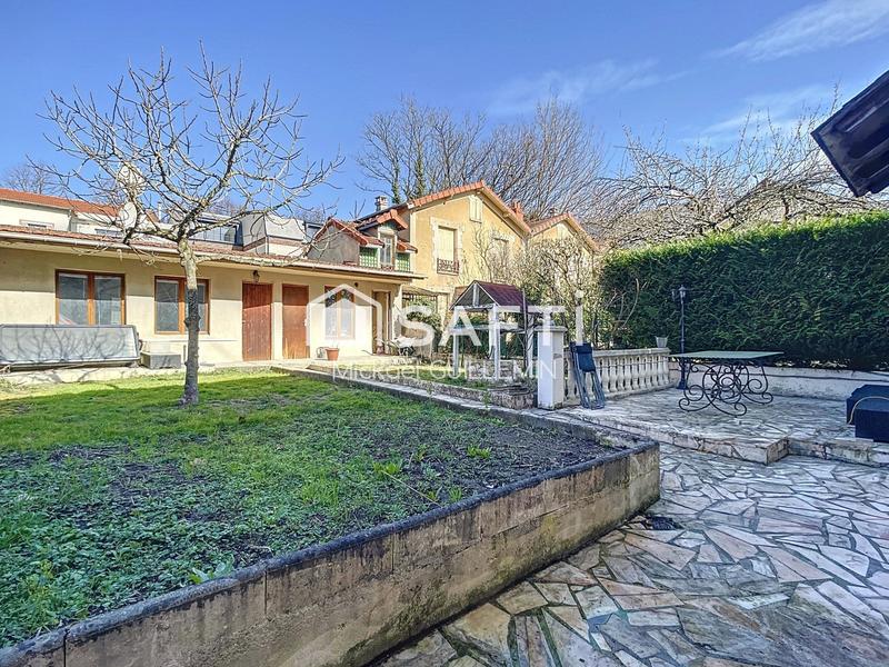 Maison - 196 m² - 7 pièces