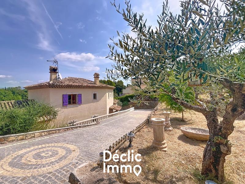 Maison - 192 m² - 6 pièces