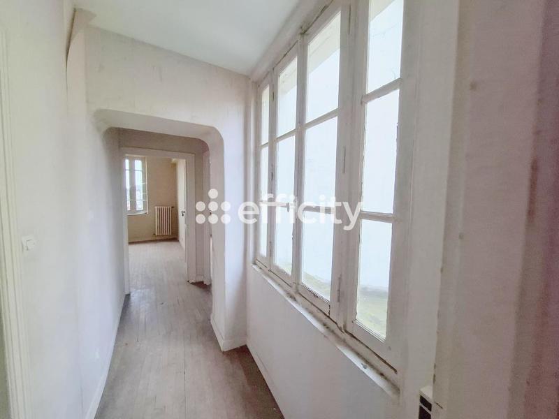 Maison - 153 m² - 9 pièces