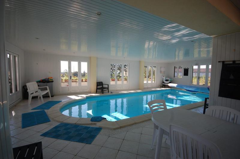 Maison - 377 m² - 8 pièces